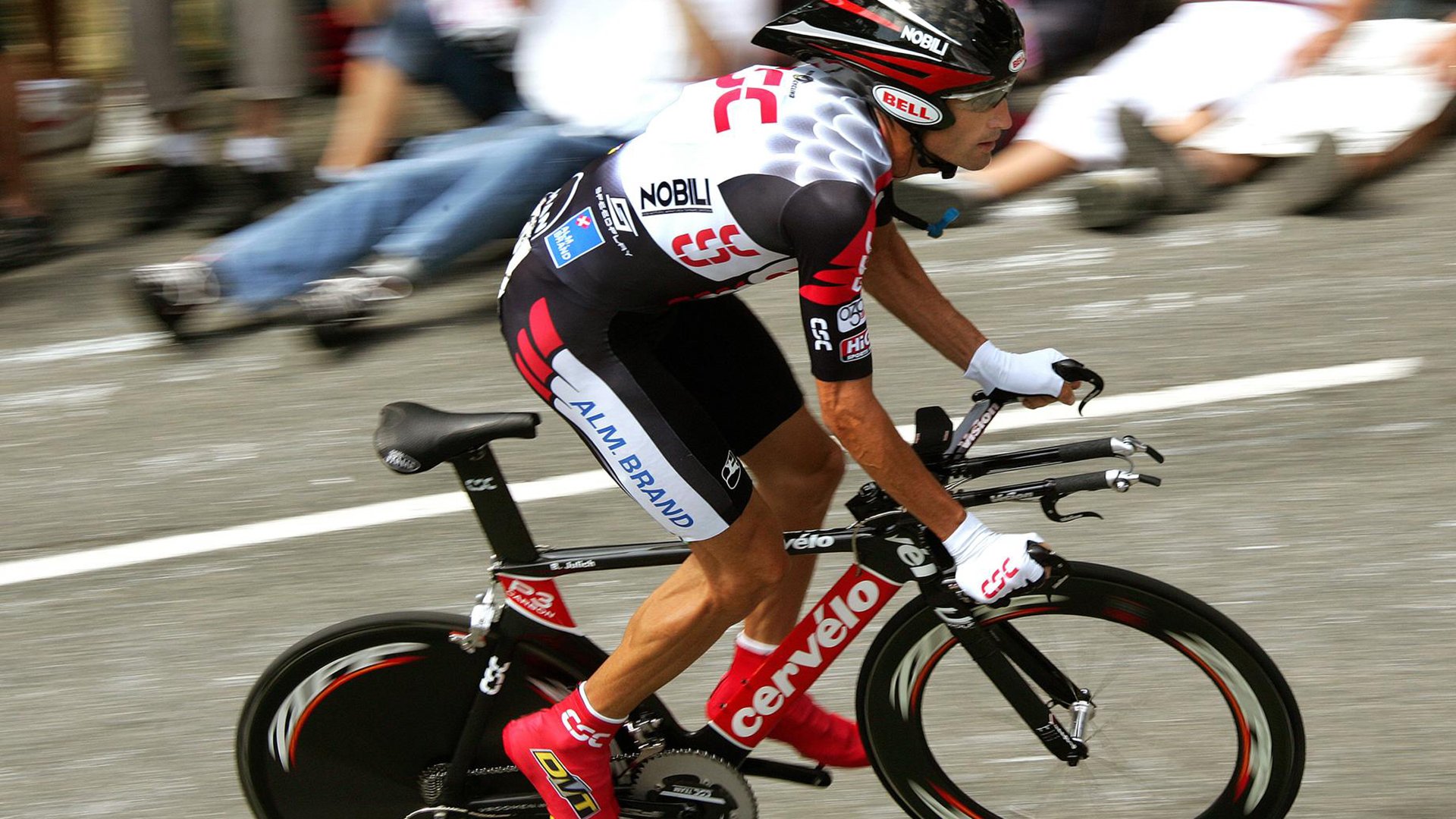 世界杯小组赛第二轮：美国1比1平荷兰 双方门将表现均堪称教科书